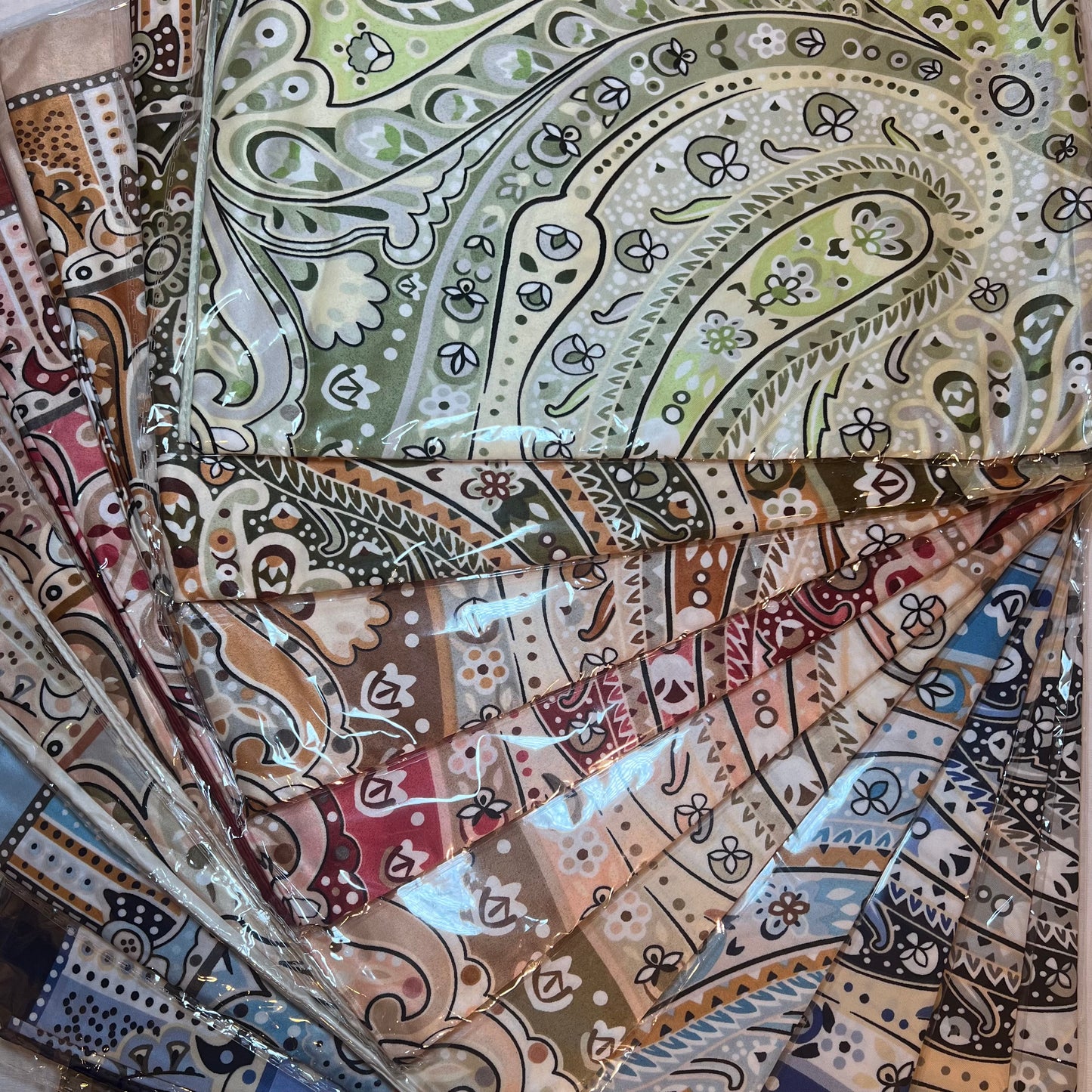 Carré de soie Derya