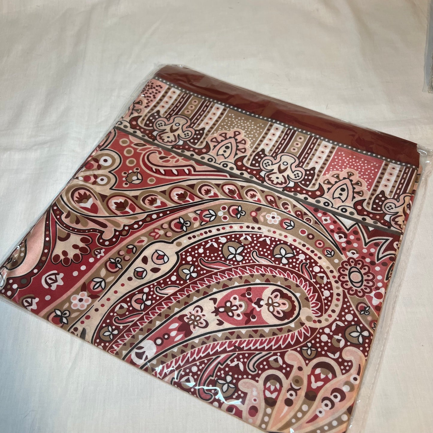 Carré de soie Derya